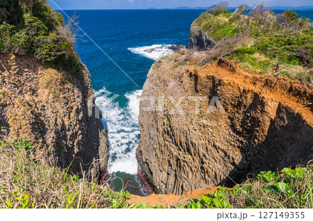 《佐賀県》七ツ釜・玄海国定公園 127149355