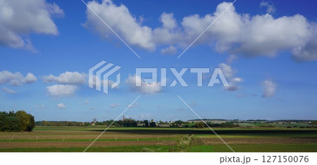 ポーランドの京都クラクフ旧市街地周辺風景 127150076