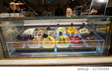 ポーランドの京都クラクフ旧市街地周辺風景 ポーランドの京都クラクフ旧市街地周辺風景 127150168