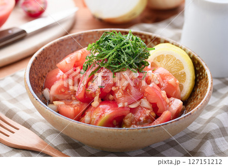 トマトと新玉ねぎの和風マリネ （ トマトのマリネ ） 127151212