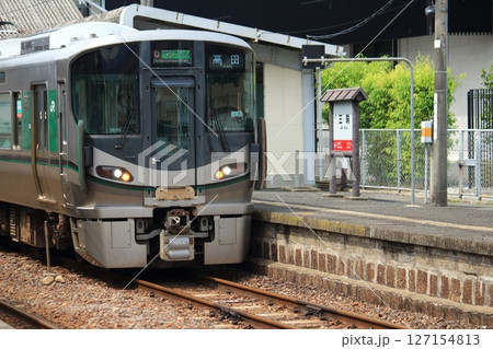 JR桜井線で大神神社(おおみわじんじゃ)の最寄り駅 三輪駅(みわえき) JR桜井線で大神神社(おおみわじんじゃ)の最寄り駅 三輪駅(みわえき) 127154813