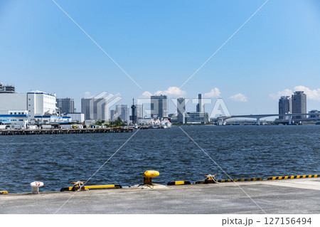 東京竹芝桟橋からの風景 127156494