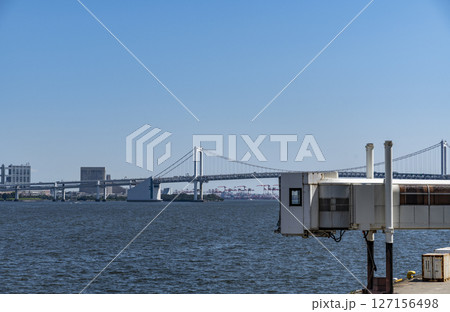 東京竹芝桟橋からの風景 127156498
