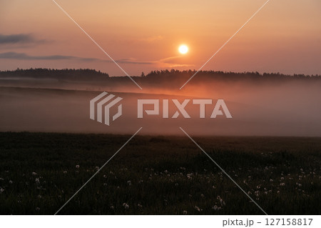 絶景十勝大地の朝 絶景十勝大地の朝 127158817