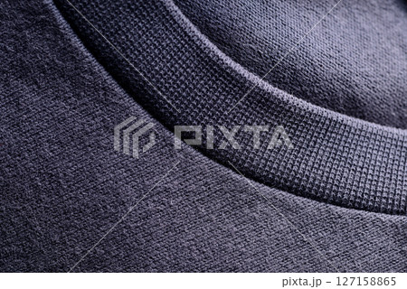 クルーネックのTシャツ 127158865