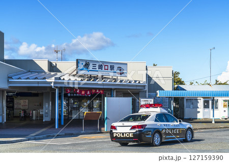 京急三崎口駅の駅前風景【神奈川県・三浦市】 京急三崎口駅の駅前風景【神奈川県・三浦市】 127159390