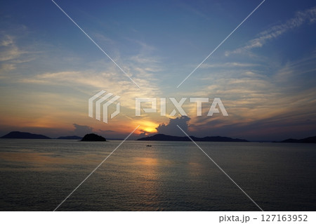 瀬戸内海の夕景 瀬戸内海の夕景 127163952