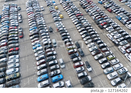 Aerial view of a storage facility for new cars 127164202