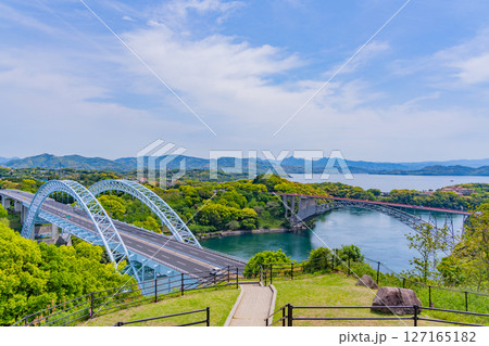 (長崎県)西海の丘展望台から眺める新西海橋と西海橋 (長崎県)西海の丘展望台から眺める新西海橋と西海橋 127165182