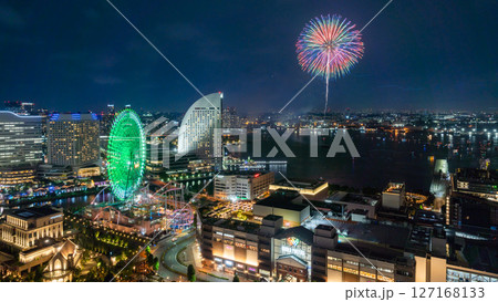 【都市風景】みなとみらいの花火と夜景 127168133