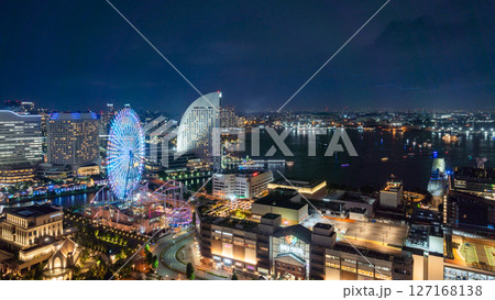 横浜のベイエリア・みなとみらいの夜景 127168138
