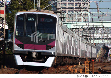 ［Z］東京地下鉄半蔵門線08系電車（東武伊勢崎線直通） 127170562