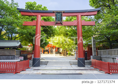 御霊神社 正面鳥居(大阪市中央区淡路町) 御霊神社 正面鳥居(大阪市中央区淡路町) 127171374