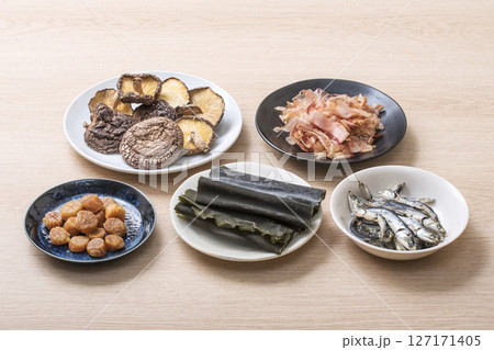 出汁の素になる食材 出汁食材いろいろ 水産加工品 海産物類 だしを摂る材料 健康食品 出汁の素になる食材 出汁食材いろいろ 水産加工品 海産物類 だしを摂る材料 健康食品 127171405