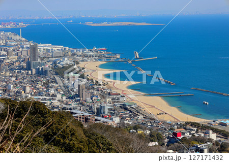 旗振山界隈から神戸市神戸須磨海岸、神戸空港を望む 旗振山界隈から神戸市神戸須磨海岸、神戸空港を望む 127171432