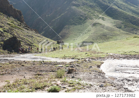 Yolyn Am valley landscape, Mongolia 127173982