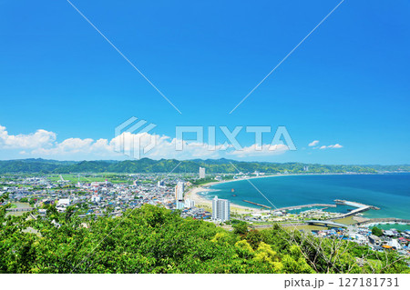千葉県 青空と海の鴨川市 千葉県 青空と海の鴨川市 127181731