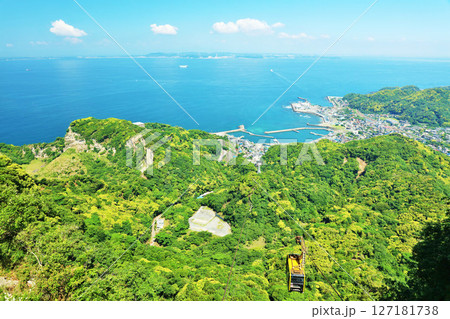 千葉県 青空と青い海の房総半島(鋸山からの展望) 千葉県 青空と青い海の房総半島(鋸山からの展望) 127181738