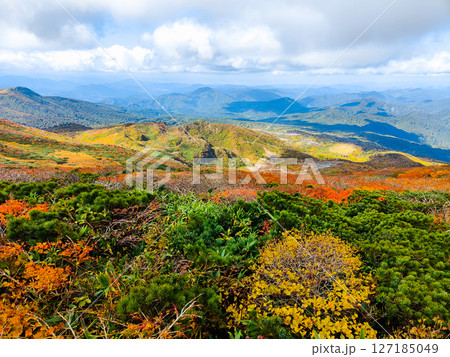 秋の栗駒山登山（栗駒山～秣岳） 127185049