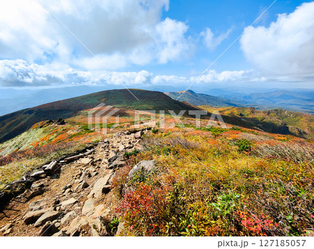 秋の栗駒山登山(栗駒山~秣岳) 秋の栗駒山登山(栗駒山~秣岳) 127185057