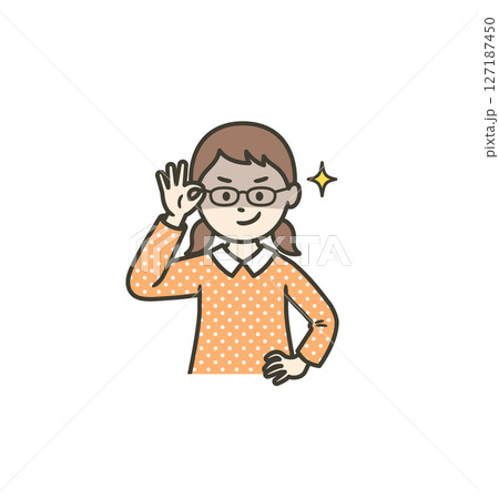 眼鏡を上げて悪巧みしてニヤける女の子 眼鏡を上げて悪巧みしてニヤける女の子 127187450