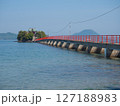 海にかかる本殿へ続く橋（1）【津嶋神社】 127188983