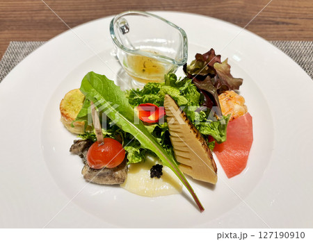 たけのこの春野菜サラダ たけのこの春野菜サラダ 127190910