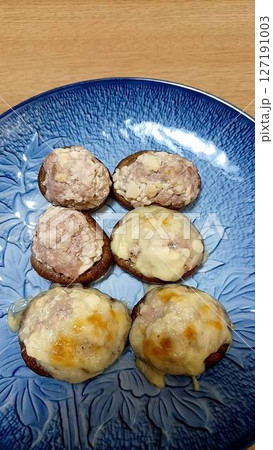 家庭のシイタケの肉詰め(豆腐入り) 127191003