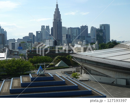 国立競技場「空の杜」から眺める都市風景 127193397