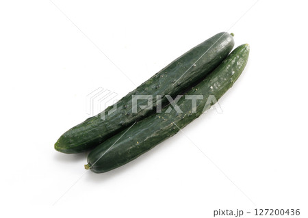 新鮮なきゅうり 127200436