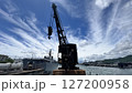 呉港　旧魚雷積載用クレーン 127200958