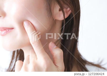 スキンケア　アンチエイジングイメージ 127206424