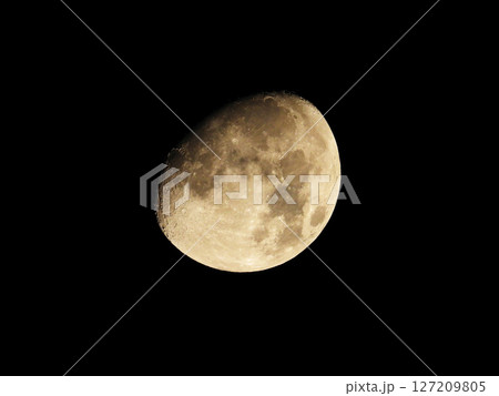 夜空に輝く月 夜空に輝く月 127209805