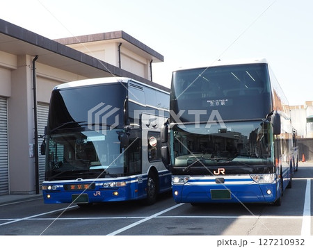 JR東海バス 2階建て新旧ハイウェイバス JR東海バス 2階建て新旧ハイウェイバス 127210932