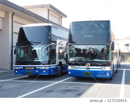 JR東海バス　2階建て新旧ハイウェイバス 127210933