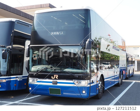 JRの2階建てハイウェイバス 127211512