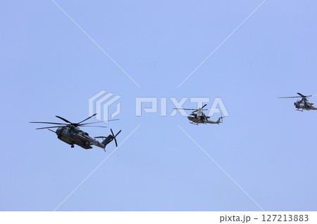 3機のヘリ　アメリカ軍 127213883