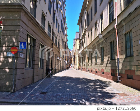 Narrow Street in Old Town (Gamla Stan) of Stockholm, Sweden Narrow Street in Old Town (Gamla Stan) of Stockholm, Sweden 127215660