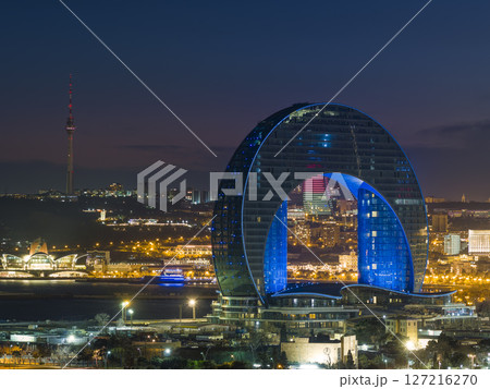アゼルバイジャン・バクー中心部の眺望夜景 / Baku, Azerbaijan アゼルバイジャン・バクー中心部の眺望夜景 / Baku, Azerbaijan 127216270