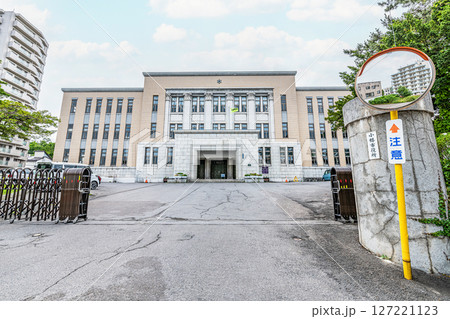 北海道小樽市 晴天の小樽市役所 北海道小樽市 晴天の小樽市役所 127221123
