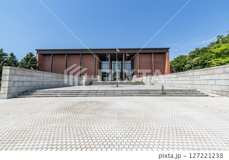 北海道札幌市　北海道の歴史や文化が学べる北海道博物館 127221238