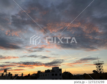 夕焼けの空　東京都大田区 127223299