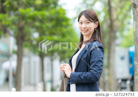 女性 ビジネス 女性 ビジネス 127224733