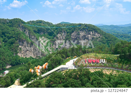 【韓国/江原道】原州市の人気観光スポット・小金山グランドバレーの風景 127224847