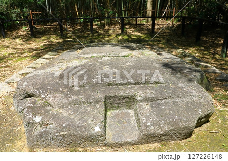 明日香村　鬼の俎 127226148