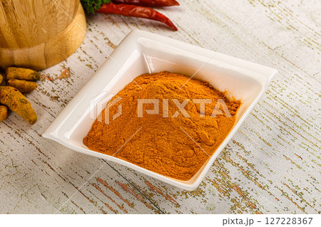 Tumeric curcuma powder for culinary 127228367