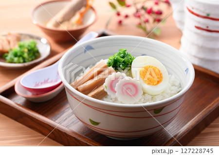 食欲そそる！ ラーメンスープ茶漬け （ ラー茶 ）醤油味 127228745