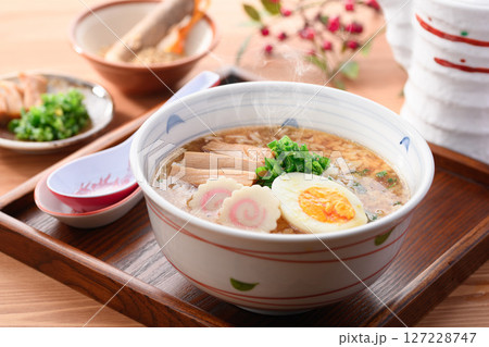食欲そそる！ ラーメンスープ茶漬け （ ラー茶 ）醤油味 127228747