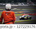 見守るサーキットのオフィシャル 127229176