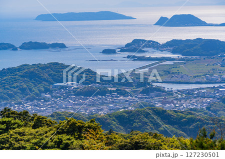 （長崎県）弓張岳展望台から眺める佐世保湾　九十九島 127230501